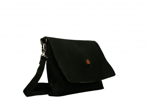 Front side view of crossbody messenger bag in anthracite black