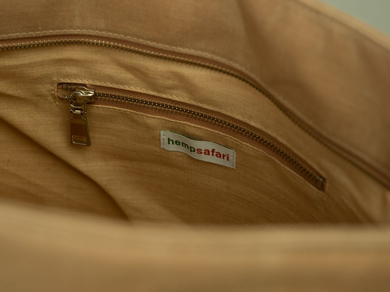 Ashanti Tote Bag Protea Medallion Hazelnut Tan - Image 2
